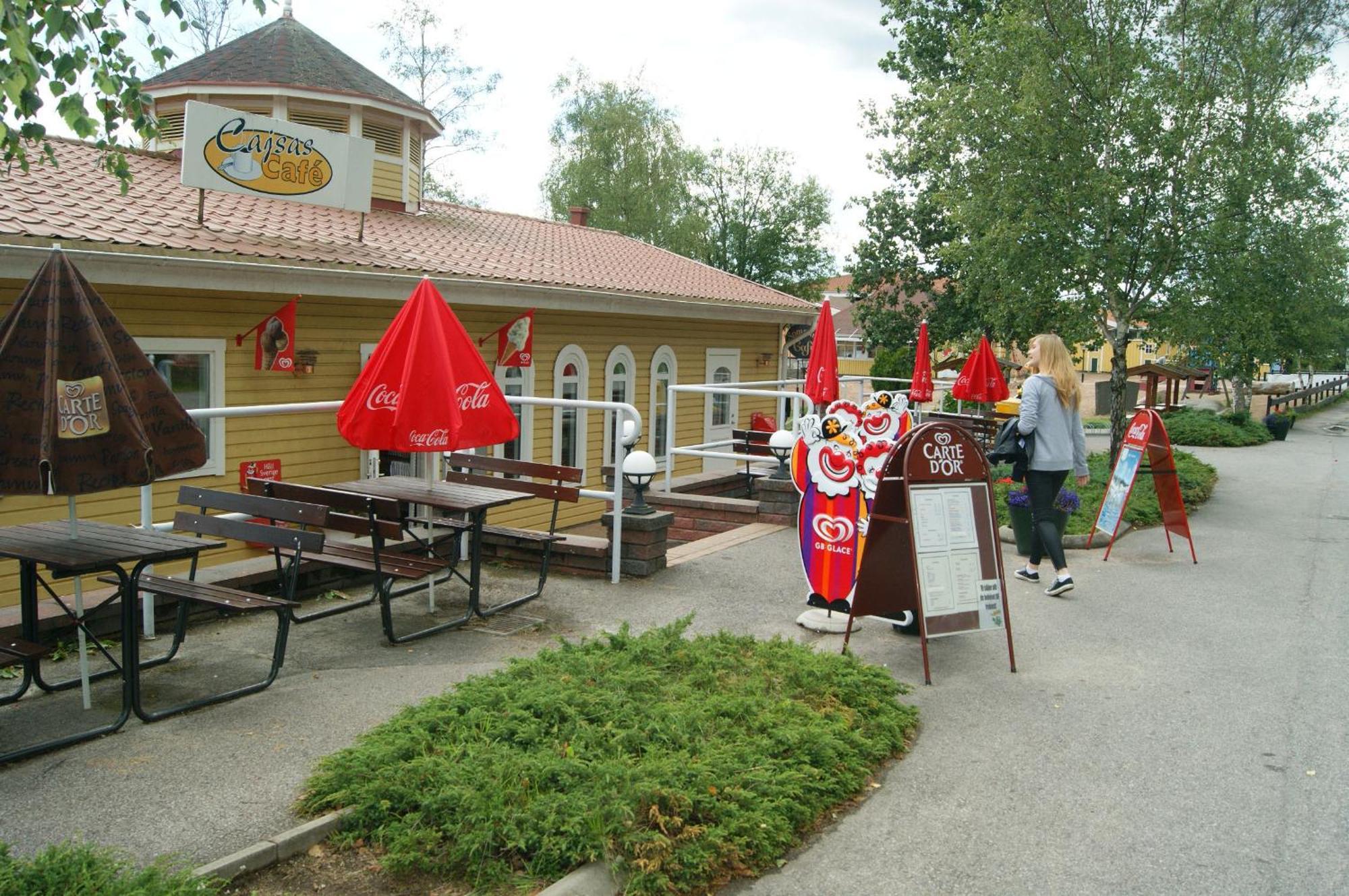 Bjoerkbackens Stugby I Vimmerby Hotel ภายนอก รูปภาพ